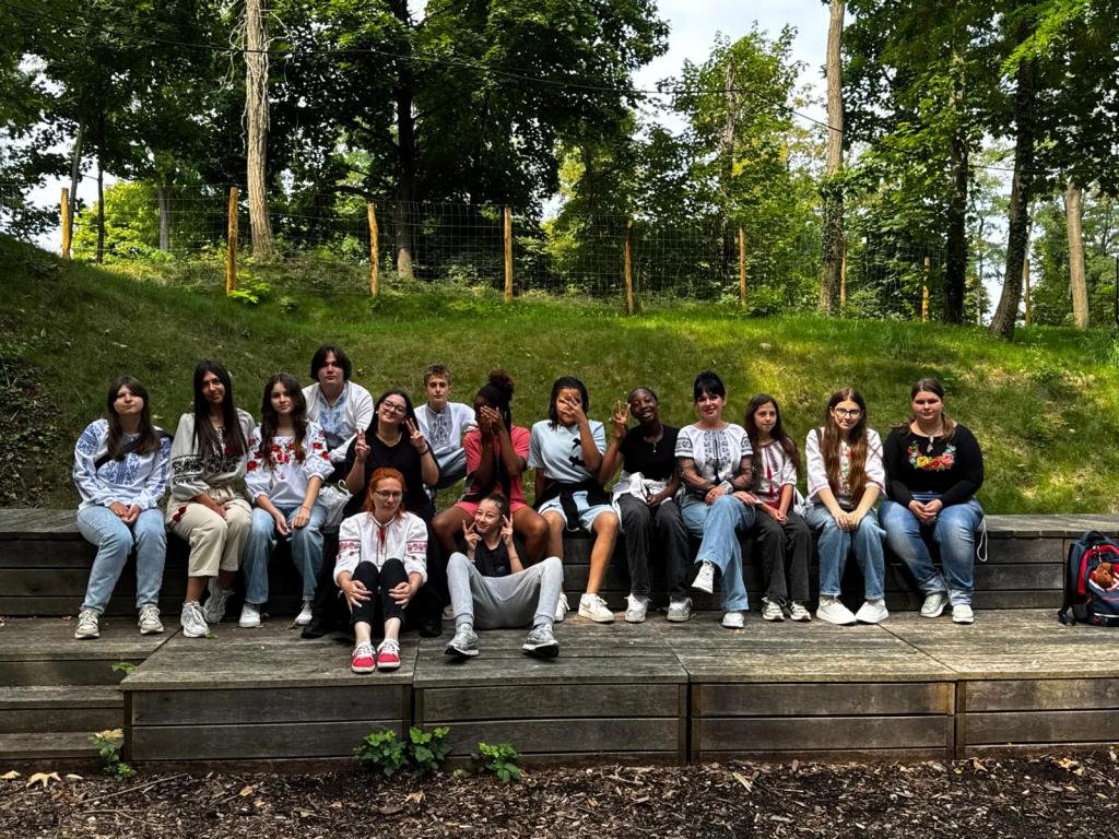 pique-nique des jeunes ukrainiens au&nbsp;fort